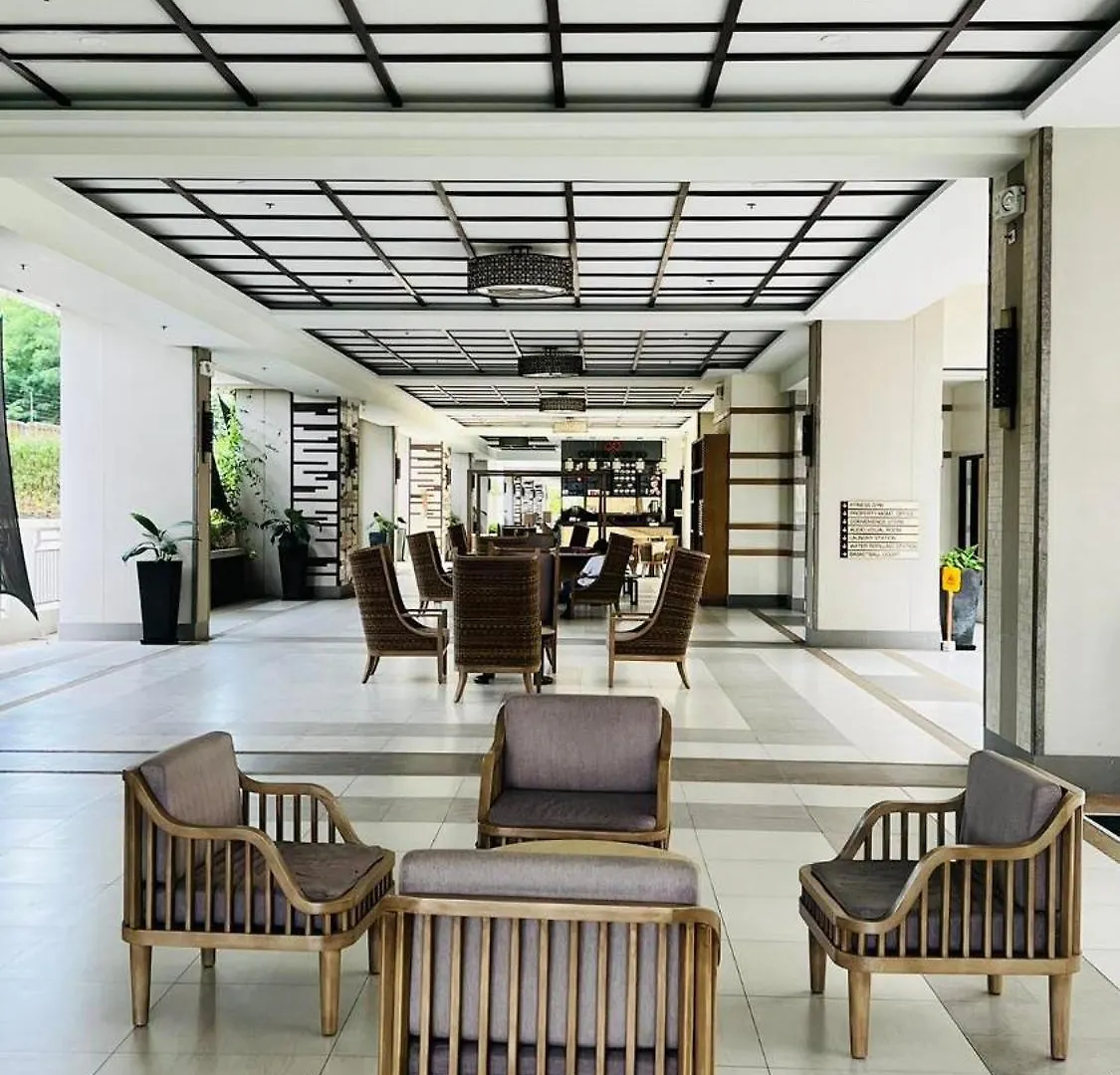 Casa Andres - Resort Style Condo Nr Airport Fast Wifi Manila 0*,